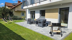 Outdoor dining - Relax and unwind in a cosy atmosphere with a unique view. (Oswiecim)