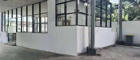 Perincian bahagian luar