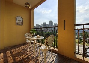 Superior Room, 1 King Bed | Terrace/patio