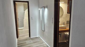 Apartment, City View | Bathroom