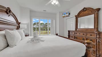 Signature Condo, Multiple Beds, Non Smoking, Golf View | 3 bedrooms, individually decorated, individually furnished