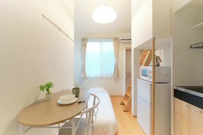 Accommodates two-person, Single Size, Non Smoking | 1 bedroom, free WiFi, bed sheets - Nakano Five by Tranova (Tokyo)