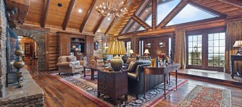 Heritage Lodge - New!