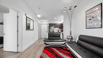 Een smart-tv, een kantoor en een printer