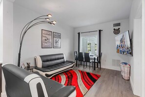 Smart TV, offices, printers - Free Shuttle 3 Queen Beds Lake Buena Vista Disney (Orlando)