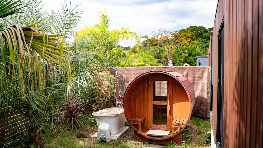 LOCALINO STAY AOSHIMA