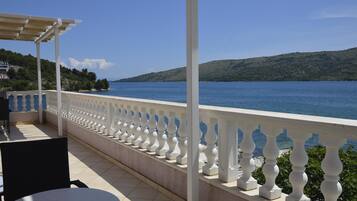 Studio | Terrace/patio