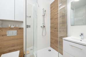 إستديو - بشرفة | حمام | تجهيزات دش، مناشف