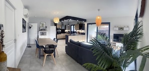Interior - La Villa Morey, Lieu Idéal Pour se Ressourcer (Casteljaloux)