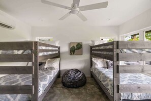4 bedrooms, iron/ironing board, free WiFi, bed sheets