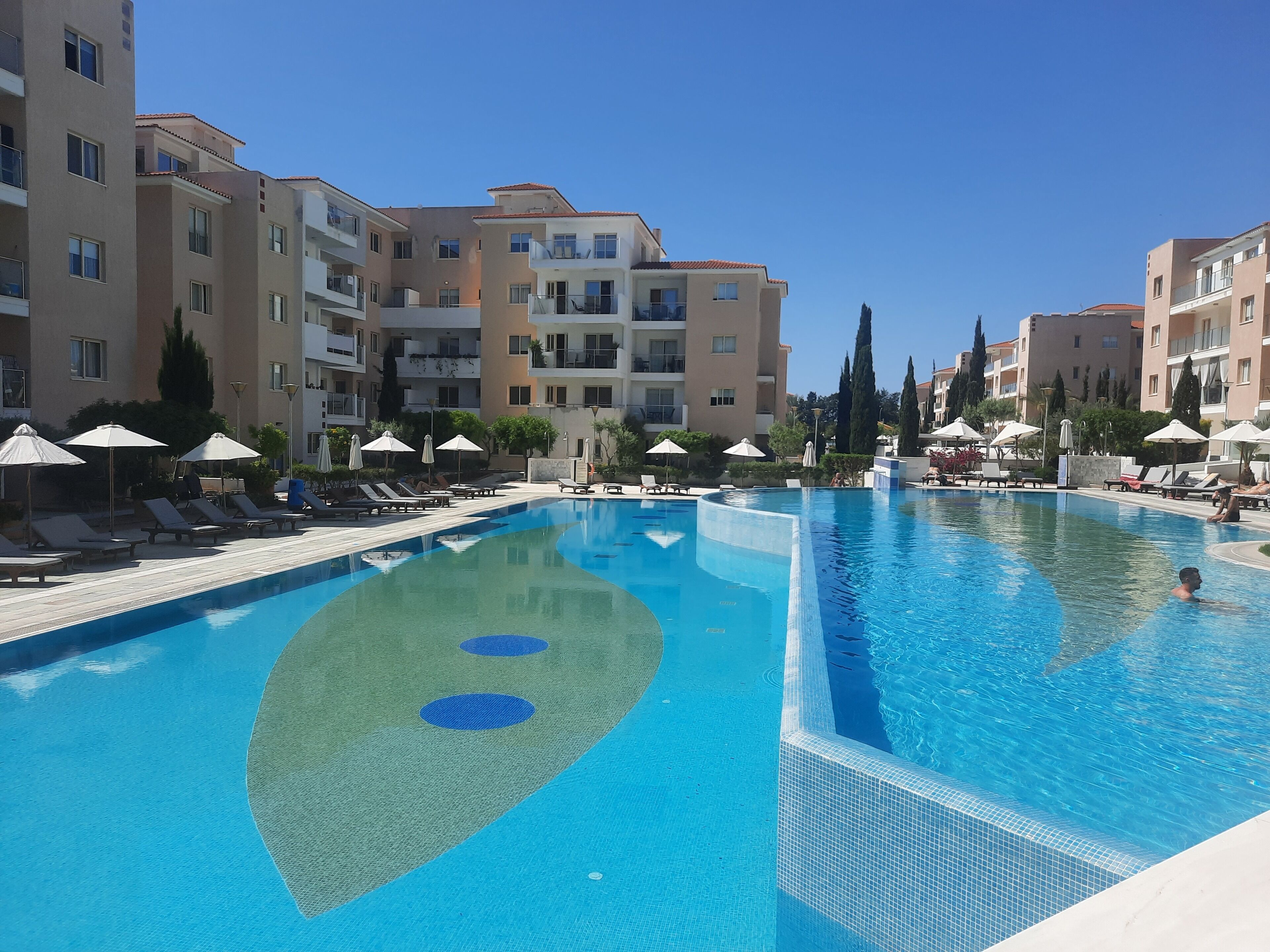 Indoor pool, outdoor pool