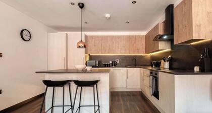 Stylish 2 Bedroom Apartment in Central Hull