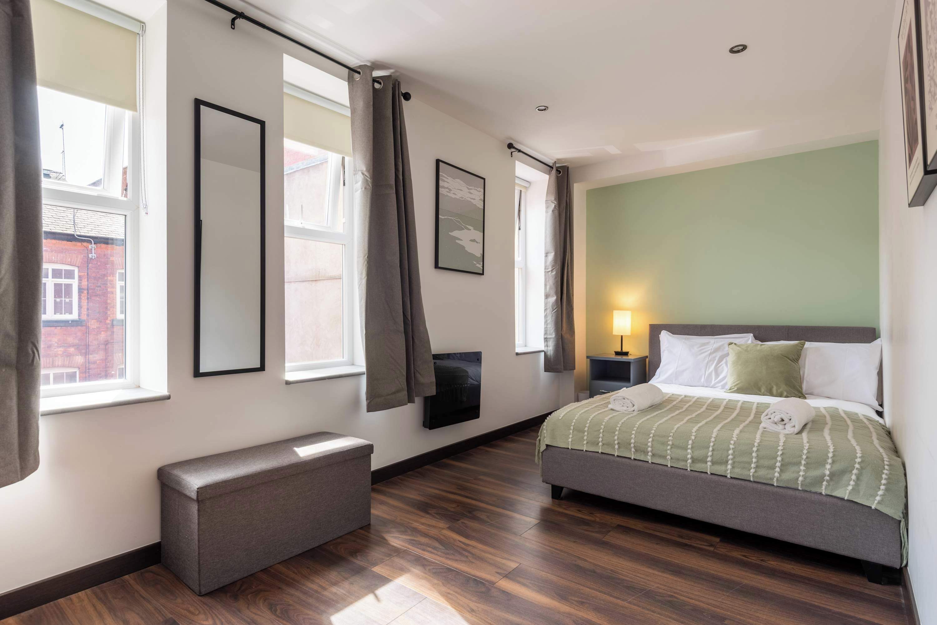 2 bedrooms, iron/ironing board, WiFi, bed sheets
