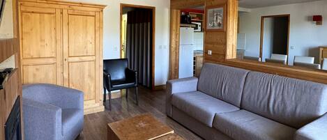 TV, peis og DVD-spiller