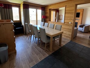 Dining - Spacious 5-room apartment for 10, pets allowed (Belle Plagne)