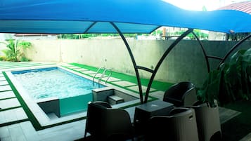 Hus | Pool