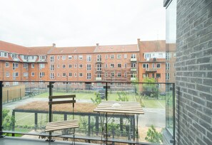 Outdoor dining - Fantastic 2-BR apartment with balcony - 384 (Odense)