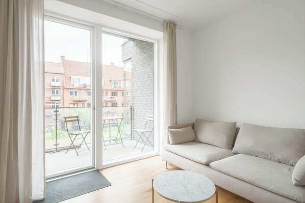 TV - Fantastic 2-BR apartment with balcony - 384 (Odense)