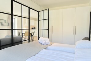 1 bedroom, iron/ironing board, WiFi, bed sheets