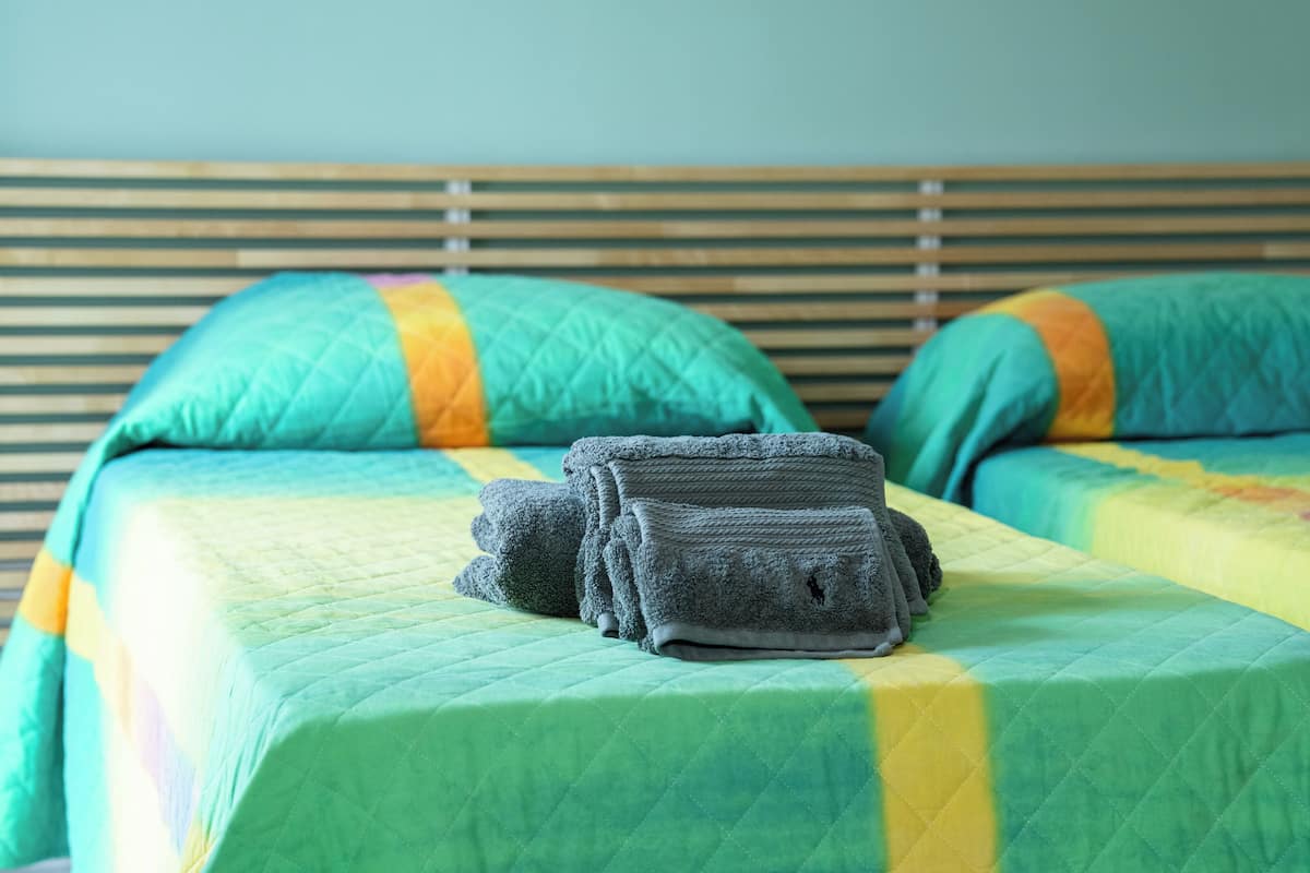 Comfort Double Room | Dilengkapkan perabot secara berasingan, kalis bunyi, Wi-fi percuma