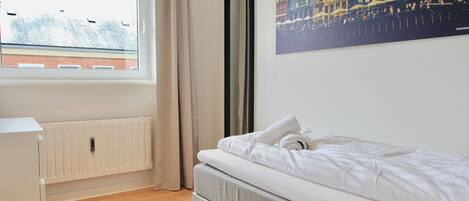 2 sovrum, strykjärn/strykbräda, wi-fi och sängkläder