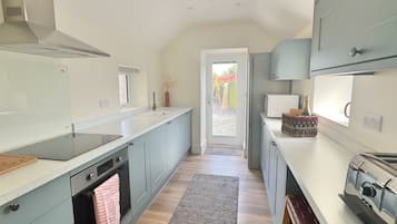 Nhà | Bếp riêng | Tủ lạnh, lò vi sóng, lò nướng, bếp nấu