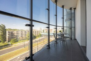 Studio, Balcony | Balcony - Studio With Balcony Wola by Renters (Warsaw)