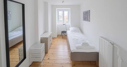 4-BR apartment with a balcony in Hellerup - 182