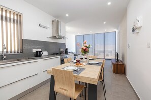 Oven, stovetop, coffee/tea maker, toaster