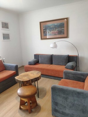 Living area - Marina Studio- short walk to the beach, Port, Old Town, comfort for small family (Ustka)