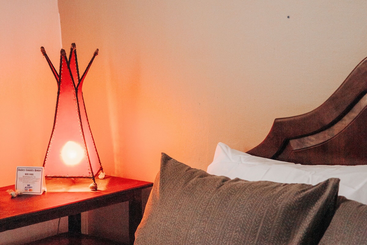 Luxe tweepersoonskamer | 1 slaapkamer, individueel gedecoreerd, individueel gemeubileerd