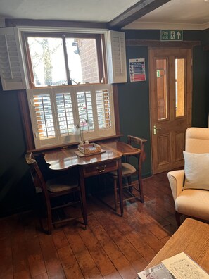 Dining - The Globe House (Broseley)