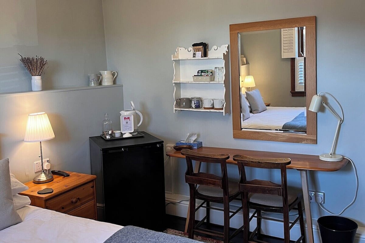 Luxury Double Room, Ensuite (King Street room) | Egyptian cotton sheets, premium bedding, pillow-top beds