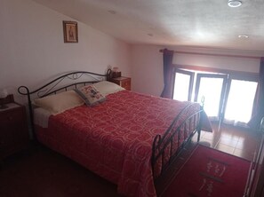 2 makuuhuonetta, Wi-Fi, vuodevaatteet