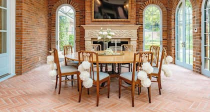 Fox Hill Manor, A Masterpiece Estate