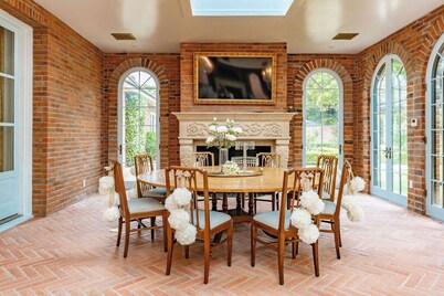 Fox Hill Manor, A Masterpiece Estate