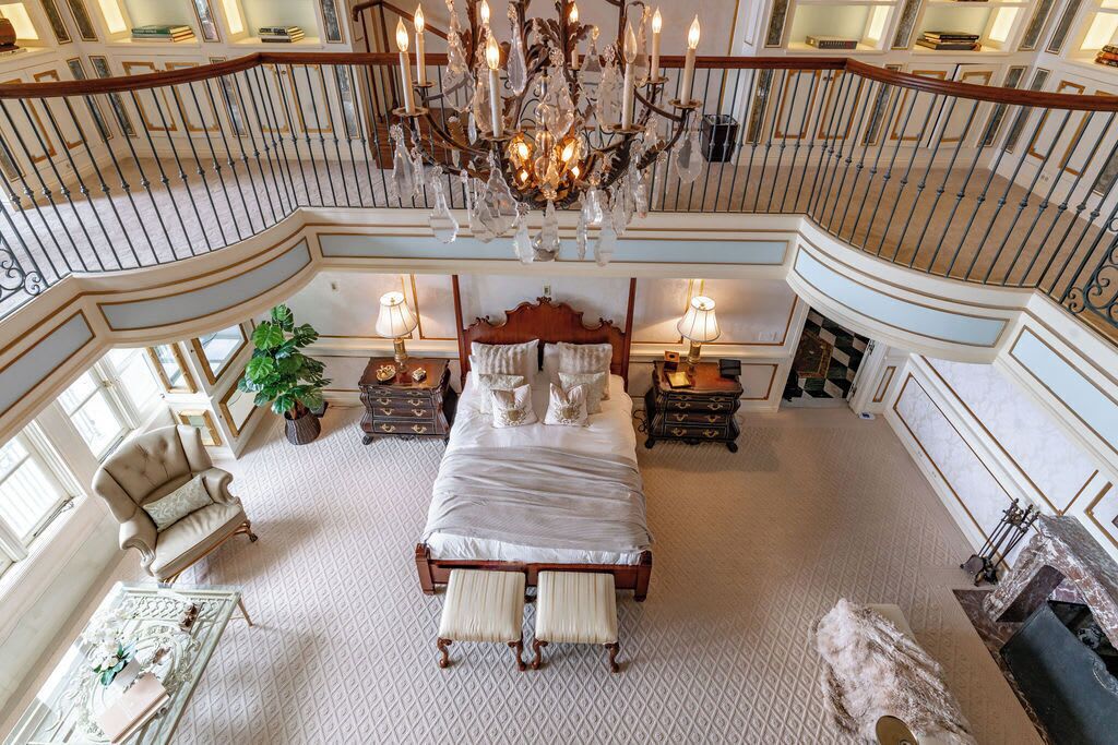 16 soverom, skrivebord, strykejern/-brett og wi-fi