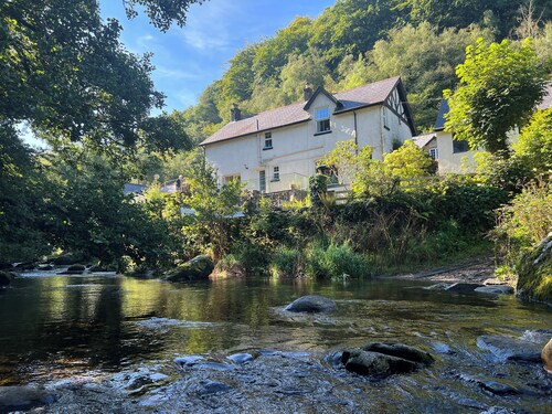 River side cottage ideally situated to explore Exmoor and the North Devon Coast.