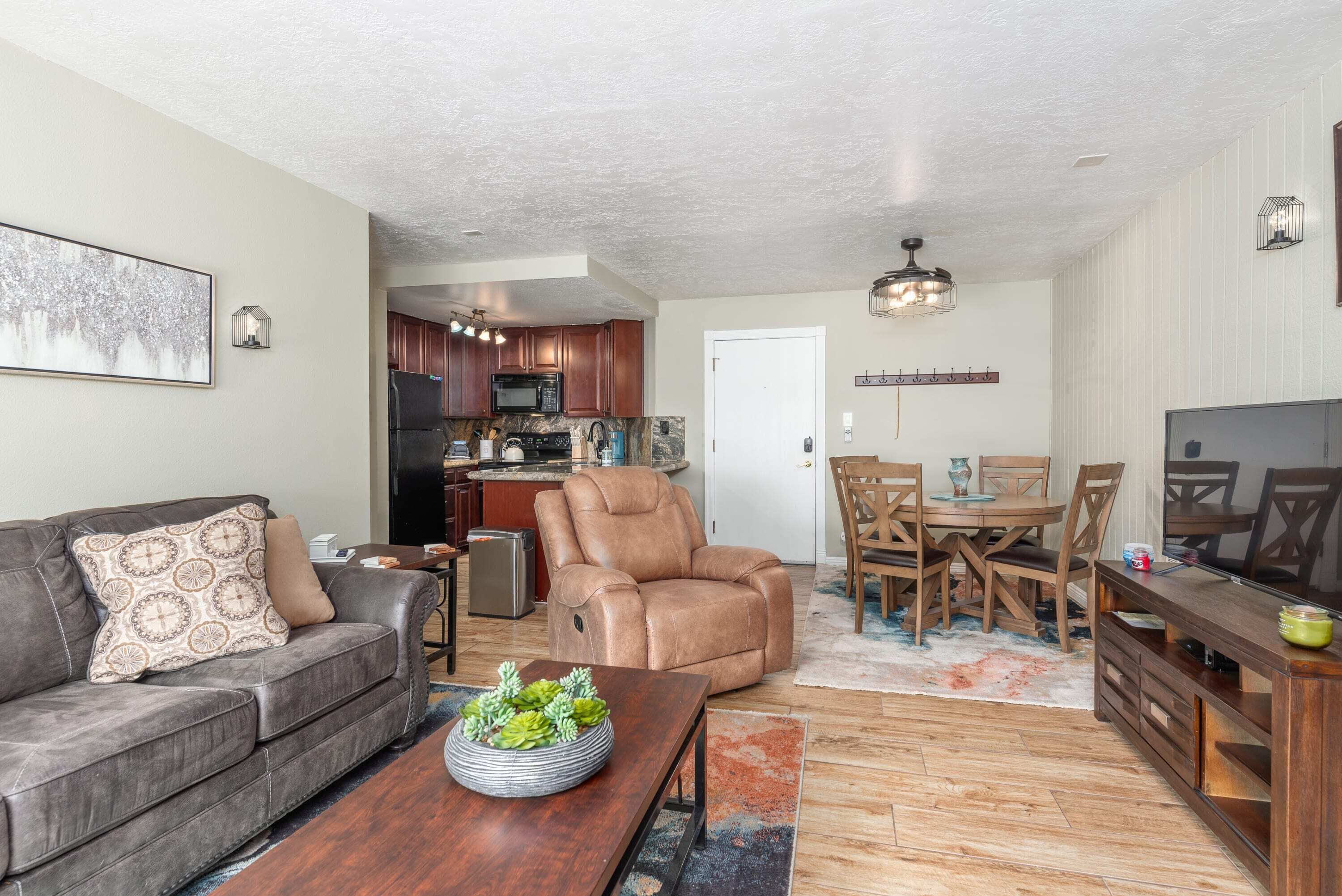 Télévision, cheminée