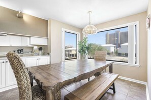 Dining - Compass Point 201, Boat ramp (Gulf Shores)