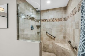 Shower, hair dryer, towels - Tee Up for Relaxation! Golfview PGA National Condo (Palm Beach Gardens)