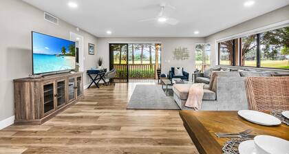 Tee Up for Relaxation! Golfview PGA National Condo
