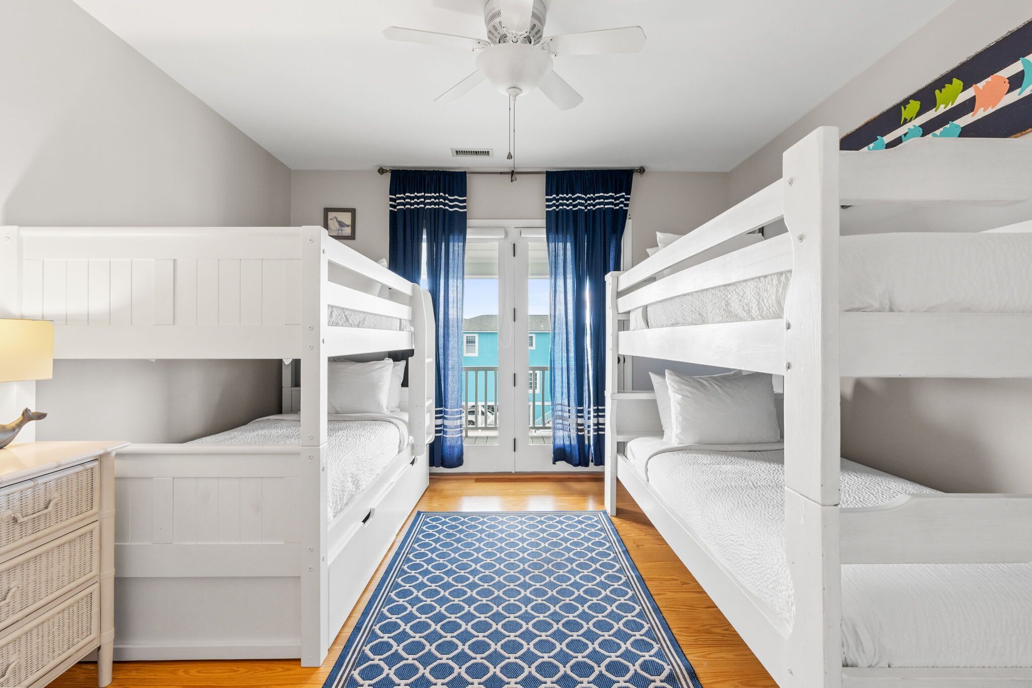 4 dormitorios, escritorio, wifi y ropa de cama