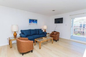 TV - Mid-town Oceanblock Unit 3 /4 beds /sleeps 8 (Ocean City)