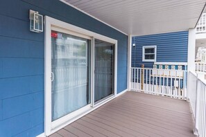 Exterior detail - Midtown OC Unit 4/ Oceanblock / Sleeps 8 (Ocean City)