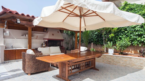 Terrace/patio - Deluxe 3 Bd House near Lagonisi w Garden (Saronikos)