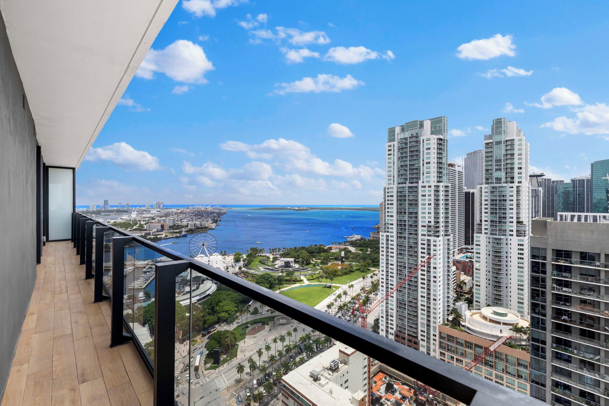 Luxury 3BR City View Condo at Downtown Miami