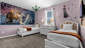 7 soveværelser, skrivebord, strygejern/strygebræt, weekendseng