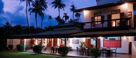 Deluxe Villa, Garden View | 5 bedrooms, hypo-allergenic bedding, individually furnished