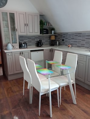 Cottage | Private kitchen - Historical Cottage Royal Deeside Aboyne Abdnshire (Aboyne)